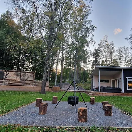 Bredvikbastu&inn * Espoo